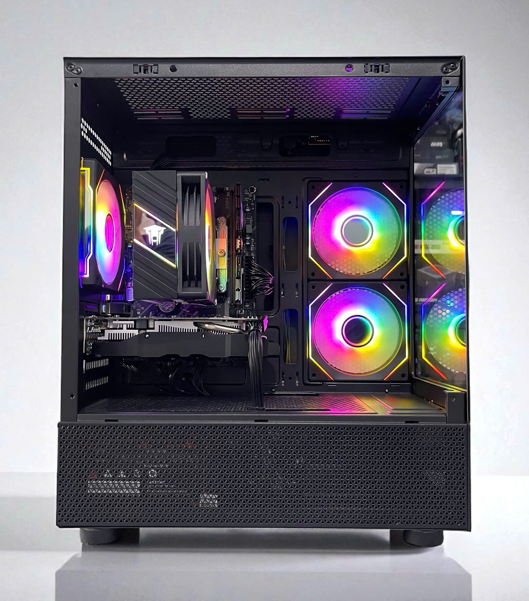 PC Gaming Prism X | Intel Core I3 12100F\ RX 580 8G\ H610 \ RAM 16GB\ SSD 256GB